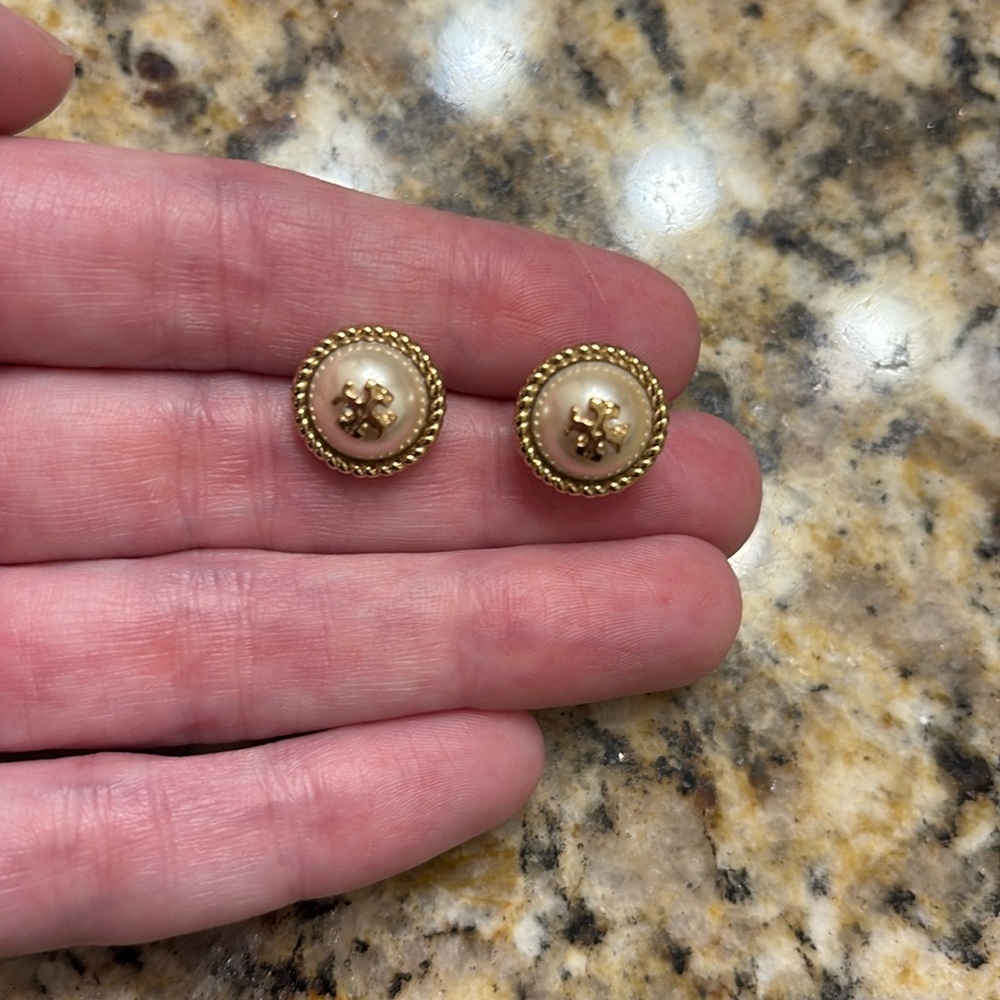 Tory Burch Rope Pearl Logo Earrings